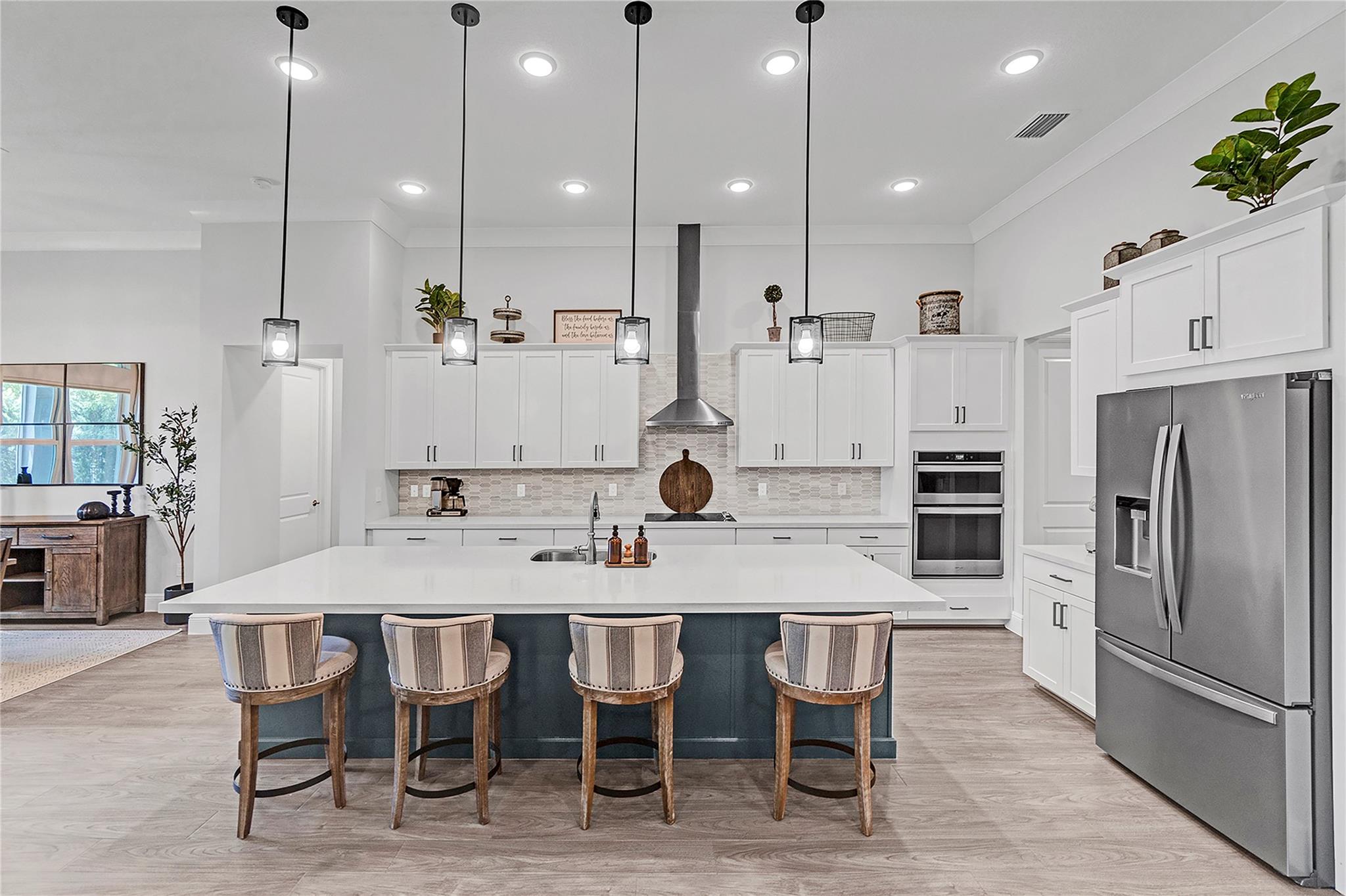 9682 Captiva Cir