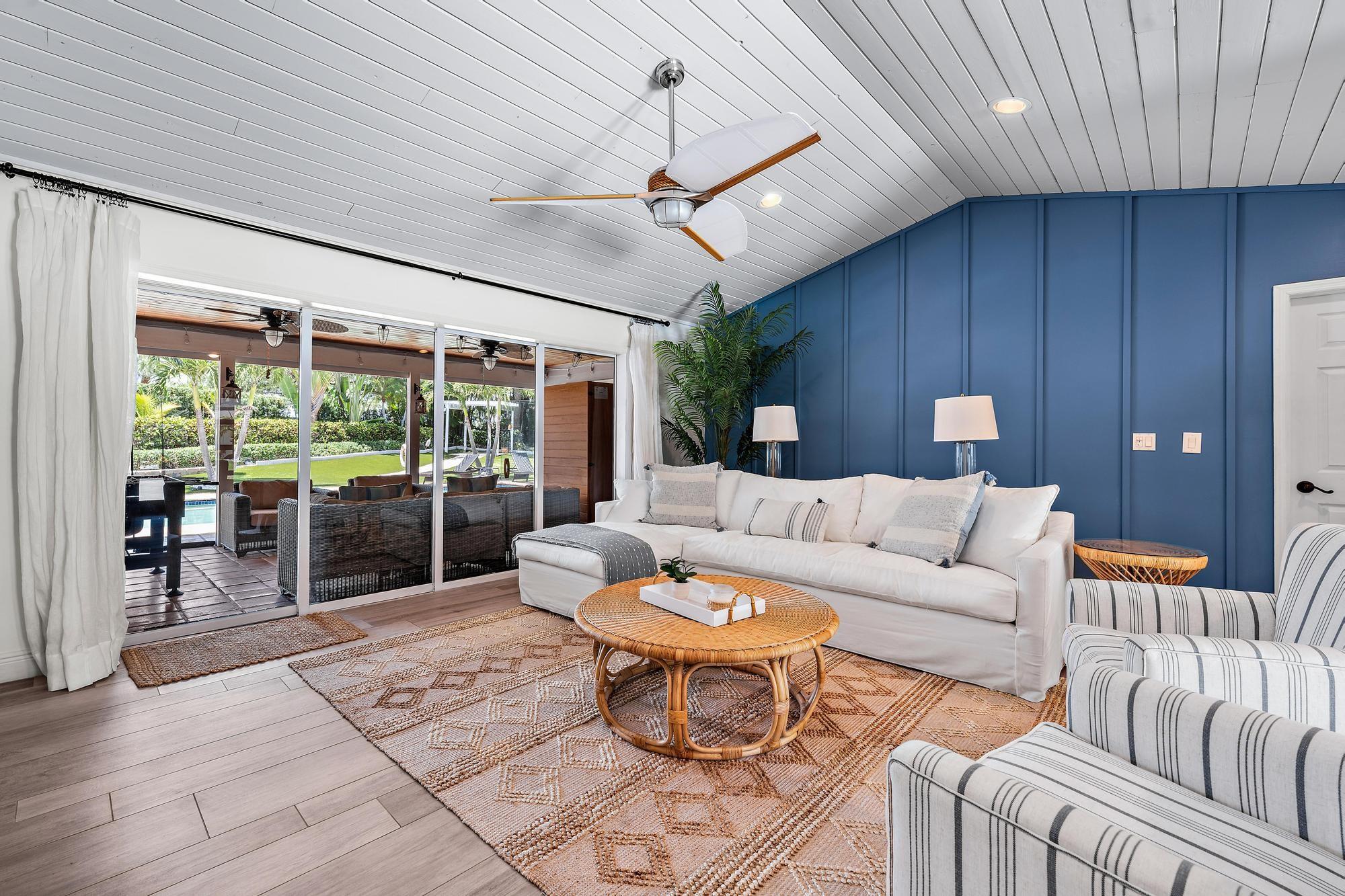 13078 Coastal Cir