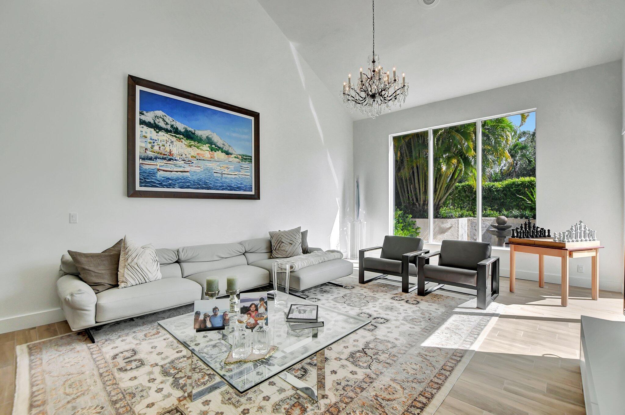 LOS RAYOS DE SOL - Residential Lease