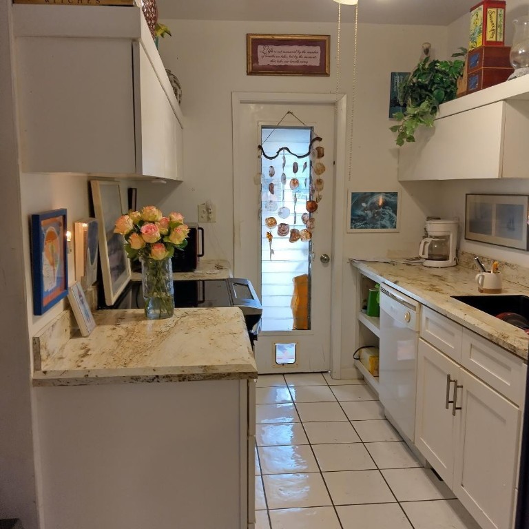 Lighthouse Bay Condo - Residential