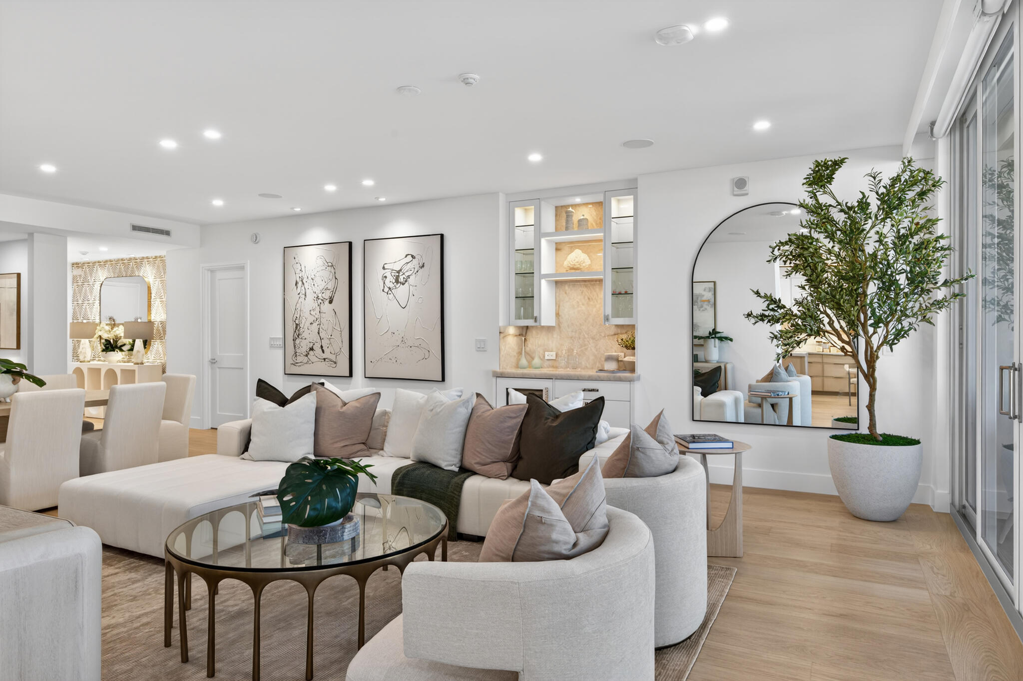 ONE ROYAL PALM WAY CONDO - Residential