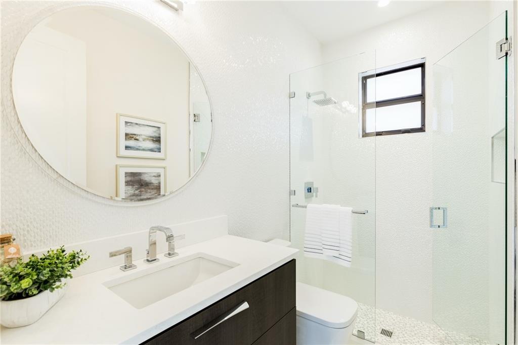 Lighthouse Point 6th Sec - Residential