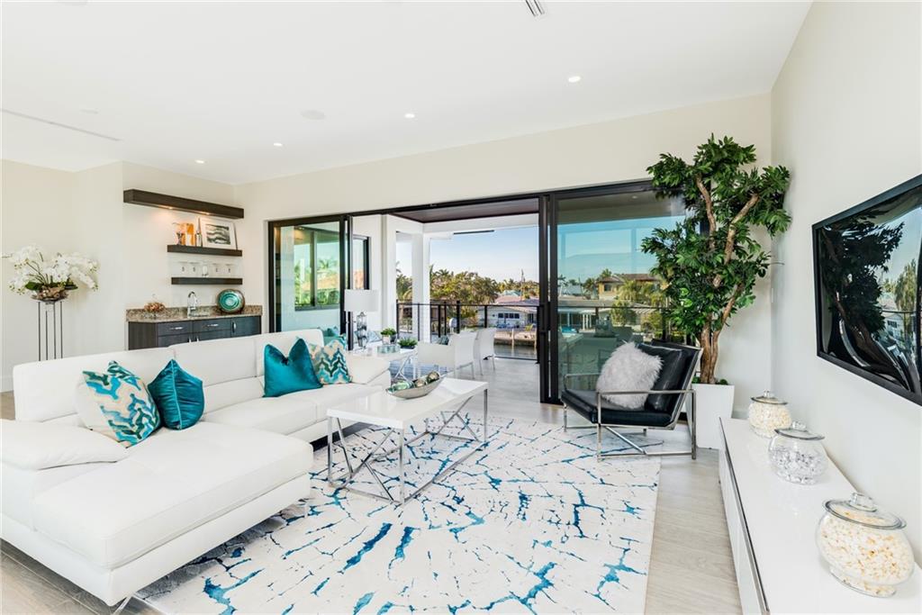 Lighthouse Point 6th Sec - Residential