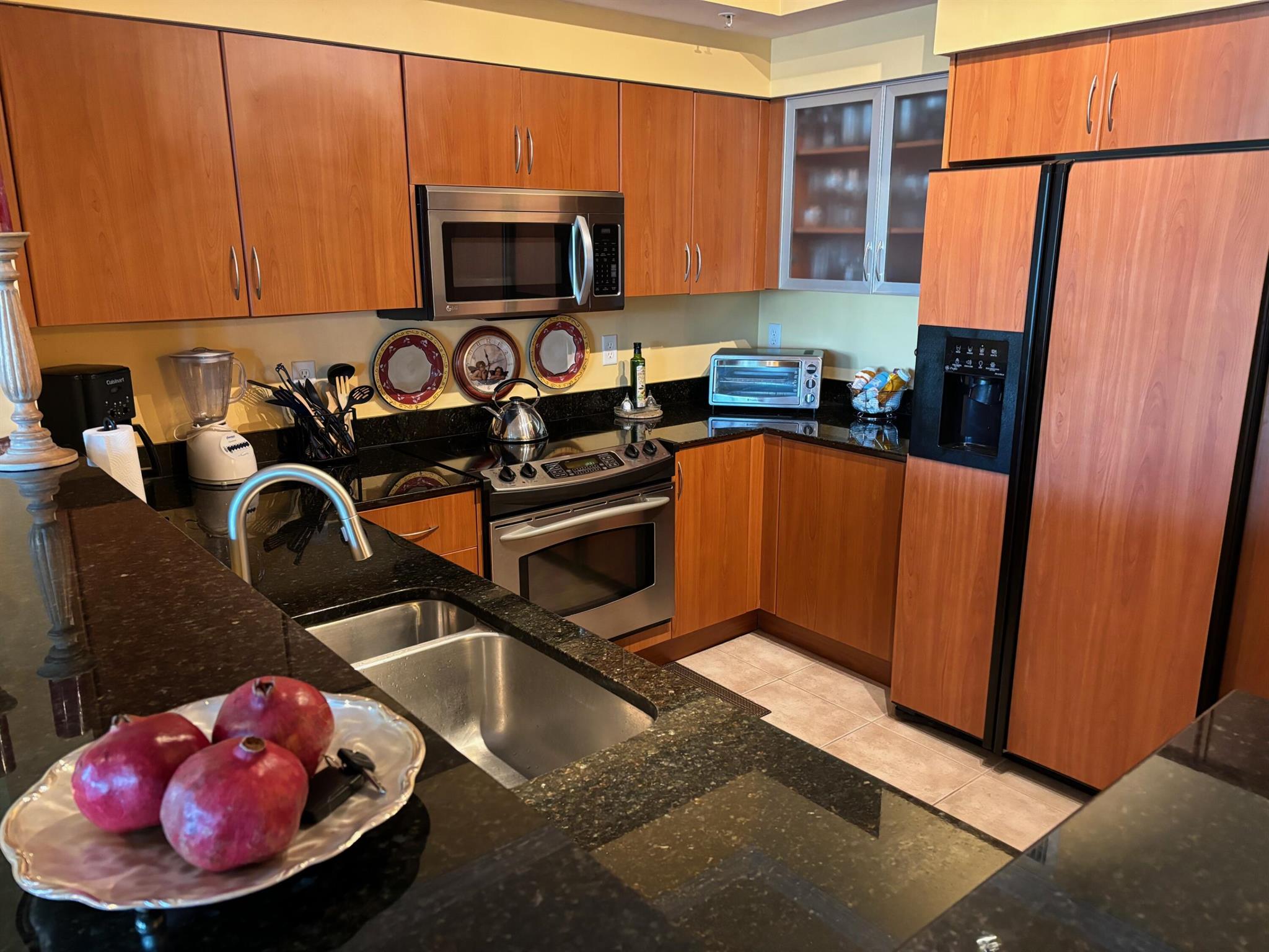 806 E Windward Way 205