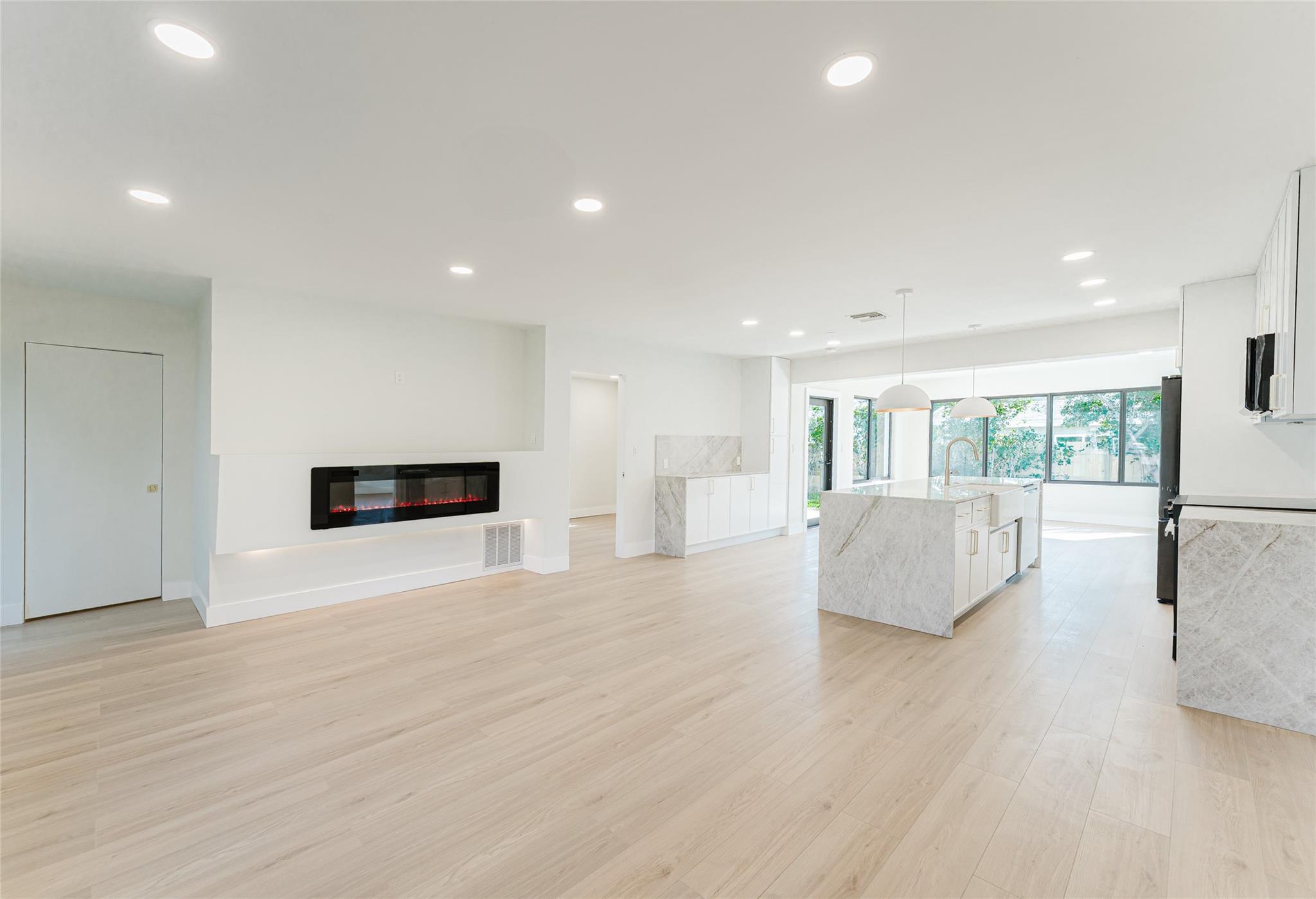 812 SE 9th Terrace