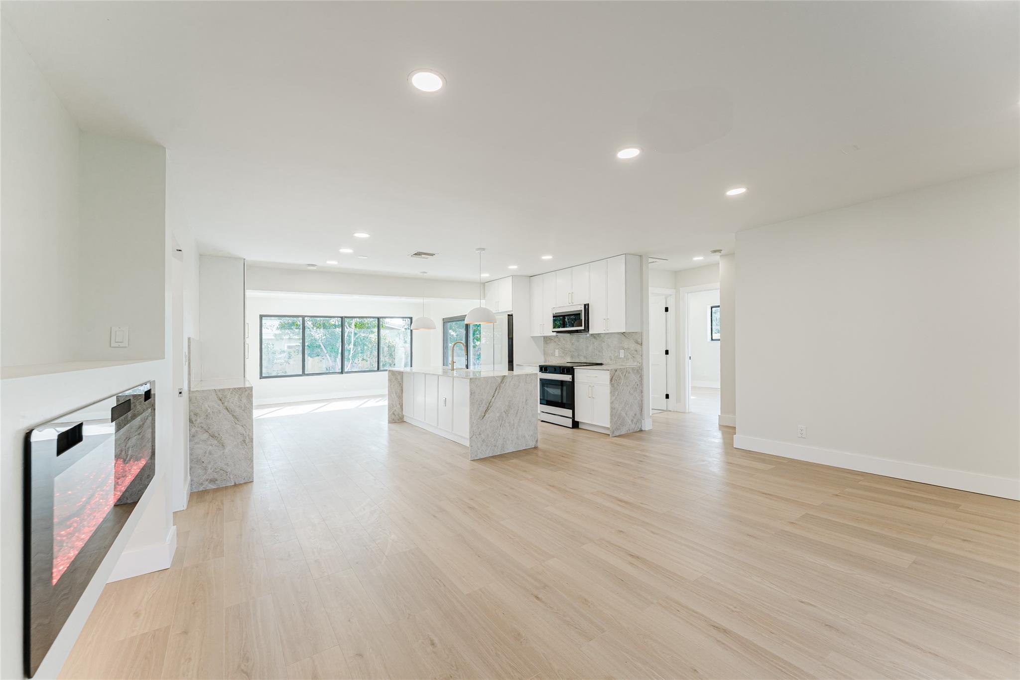 812 SE 9th Terrace