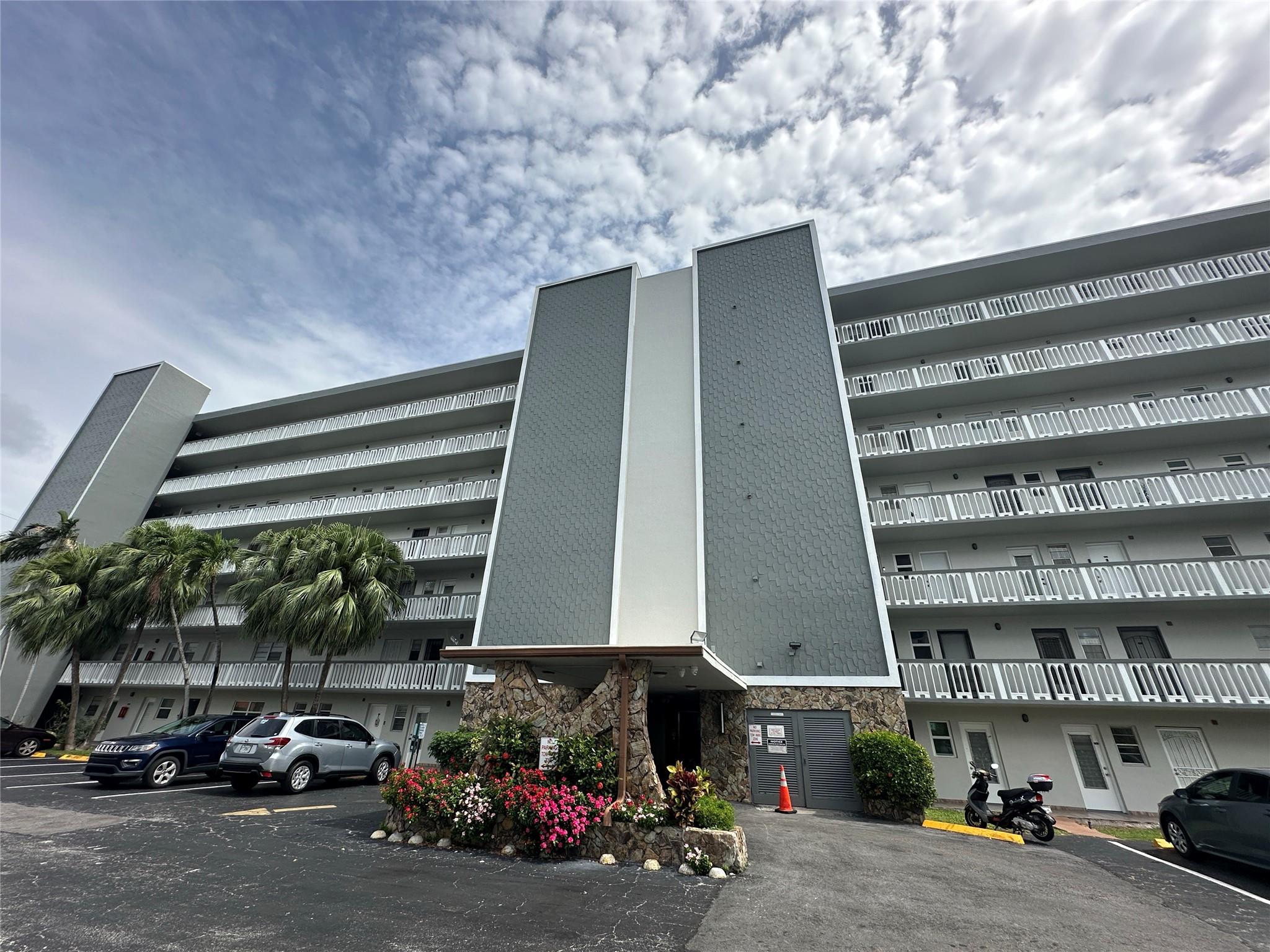 East of US1 | Prime Hallandale Beach Location!
Welcome to your next opportunity in the heart of Hallandale Beach! This spacious 1 bedroom, 1.5 bath condo is full of potential — featuring a generous layout, oversized primary suite, and walk-in closet. It just needs a little TLC and a new owner with vision to make it shine.
The building is well-maintained with a brand-new roof, low HOA, and reserves in place — a rare find and strong investment. Just minutes to the beach, Aventura Mall, Gulfstream Park, dining, shopping, and major highways for easy commuting.
Enjoy fantastic amenities including a pool, clubhouse, gym, BBQ area, and plenty of guest parking.
Don’t miss out — make this your own slice of South Florida!