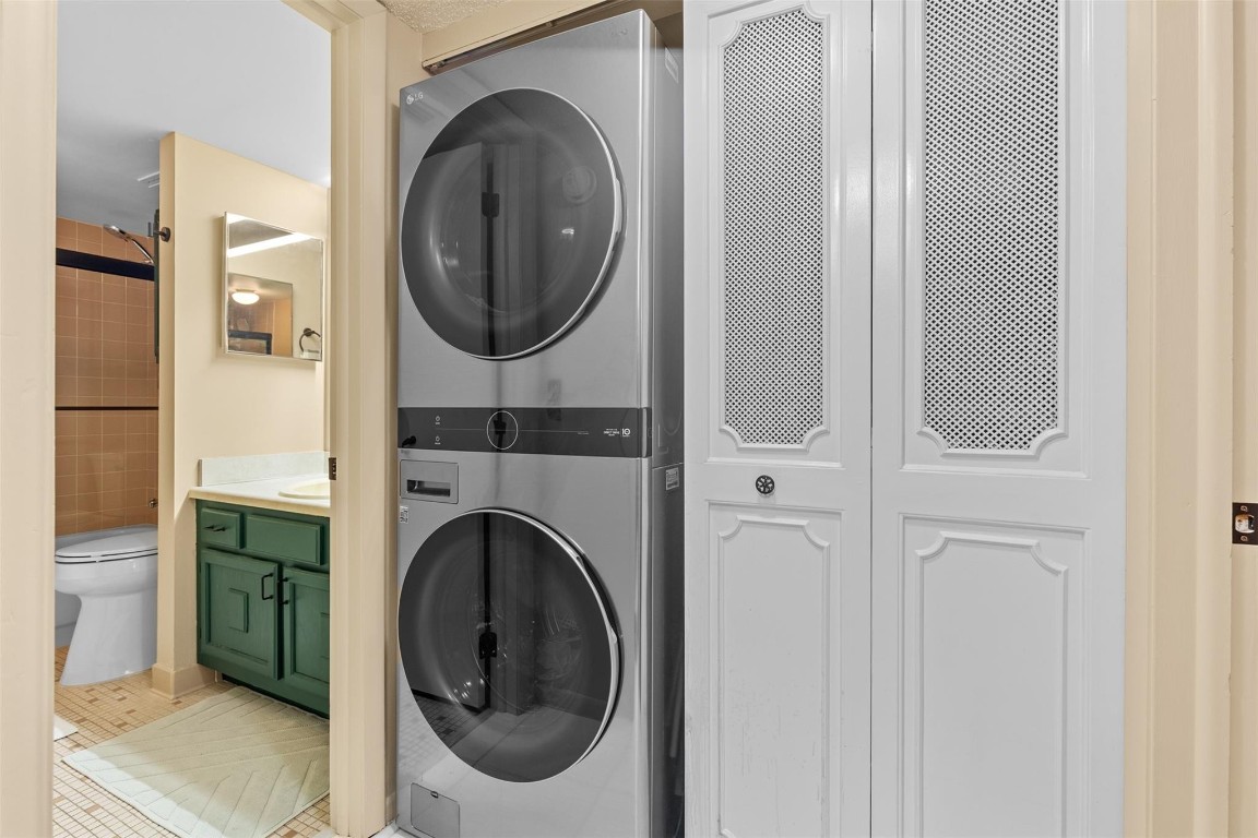 Coral  Gate Condominium - Residential