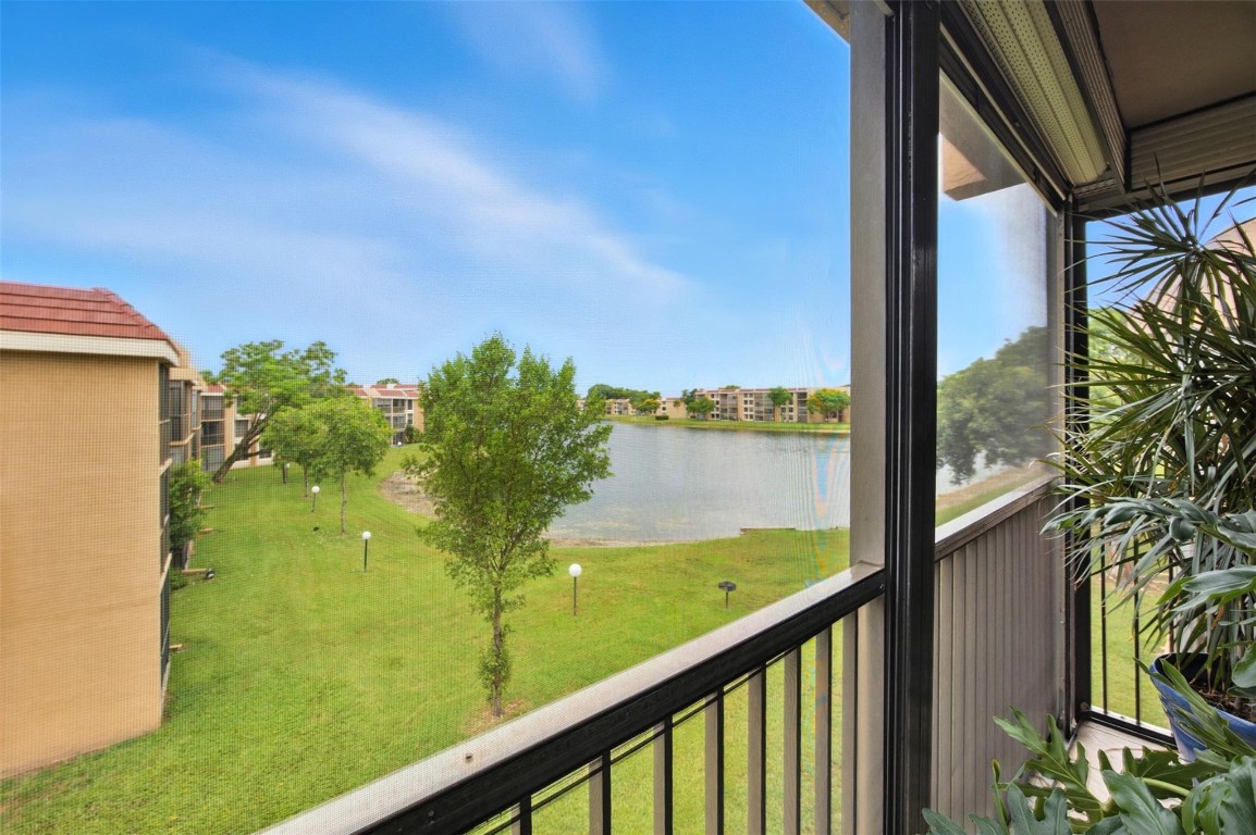 Coral  Gate Condominium - Residential