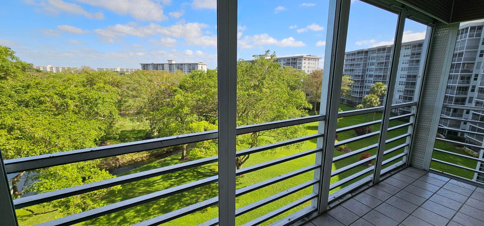 NO 104 PALM-AIRE COUNTRY CLUB - Residential Lease