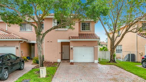 3990 NW 92nd Avenue Sunrise FL 33351