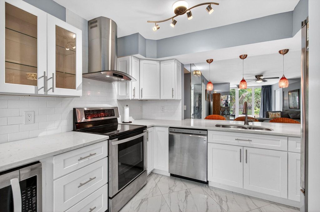 Photo of 18 Willowbrook Lane #103, Delray Beach, FL 33446 (MLS # B26018214)