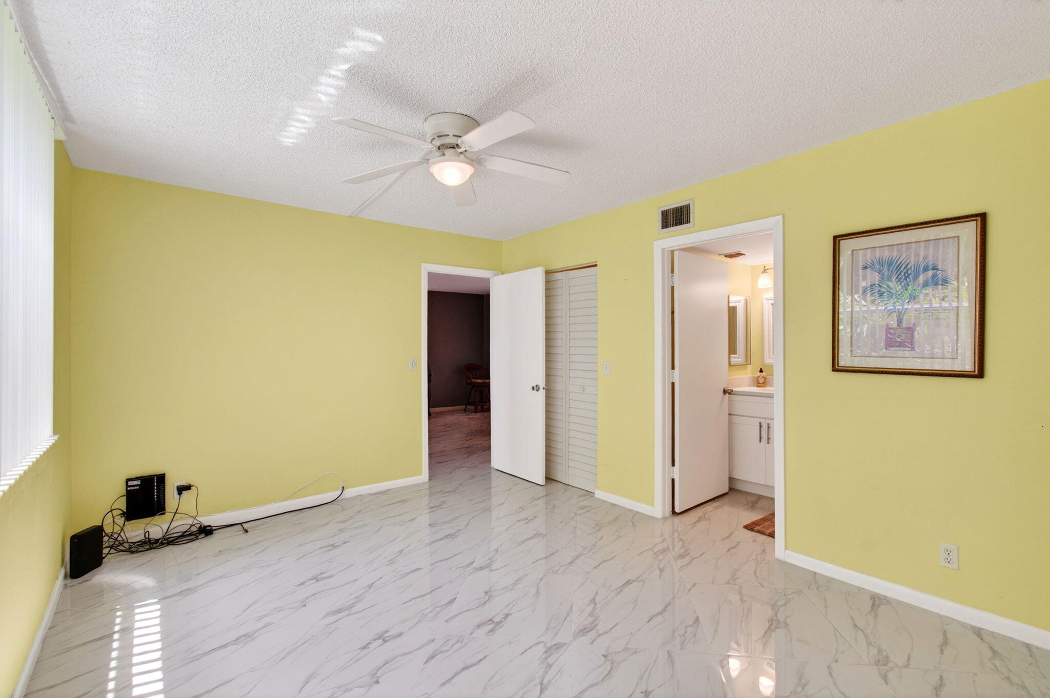 VILLAGES OF ORIOLE ABBEY CONDO - Residential