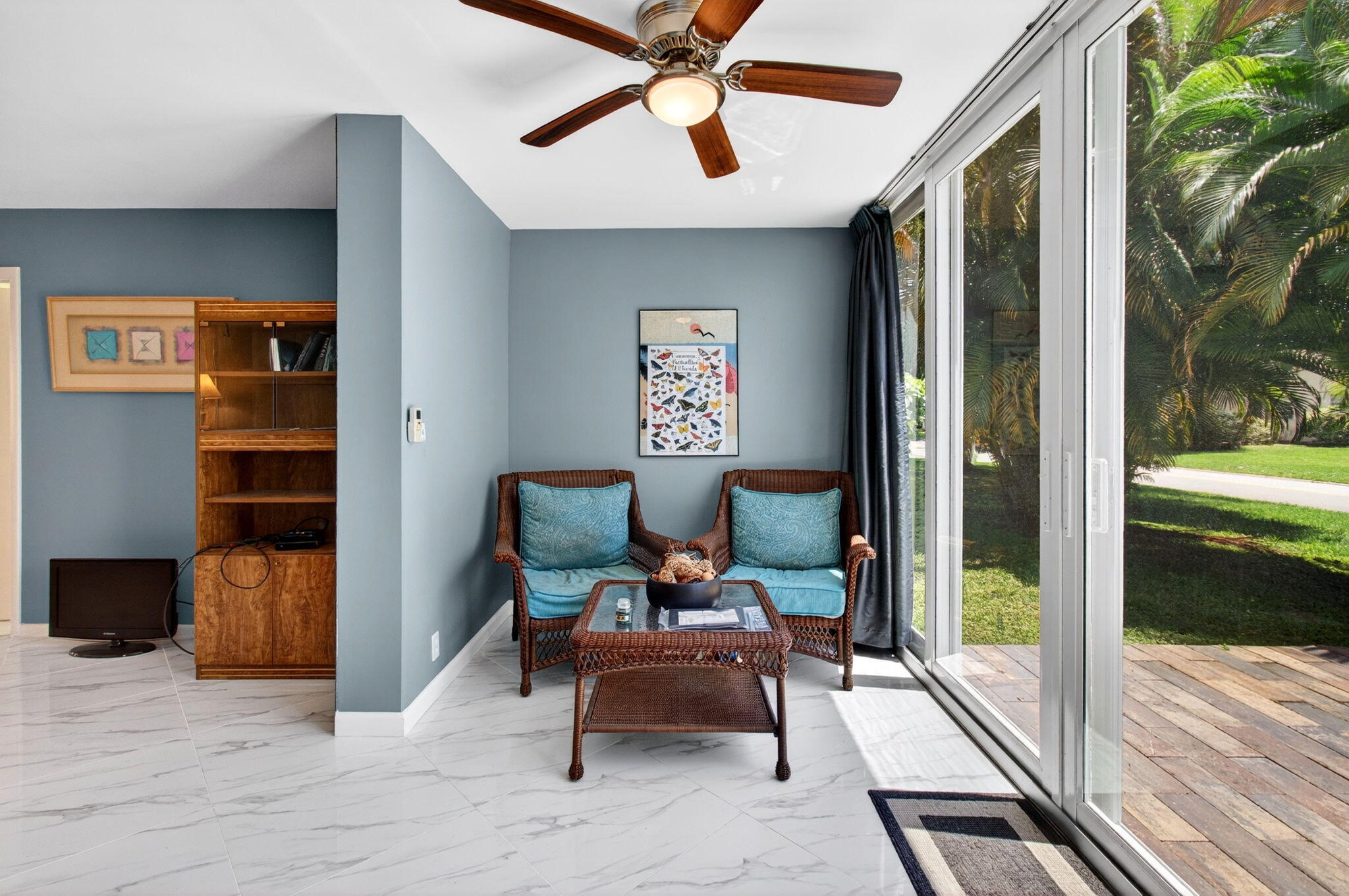 VILLAGES OF ORIOLE ABBEY CONDO - Residential