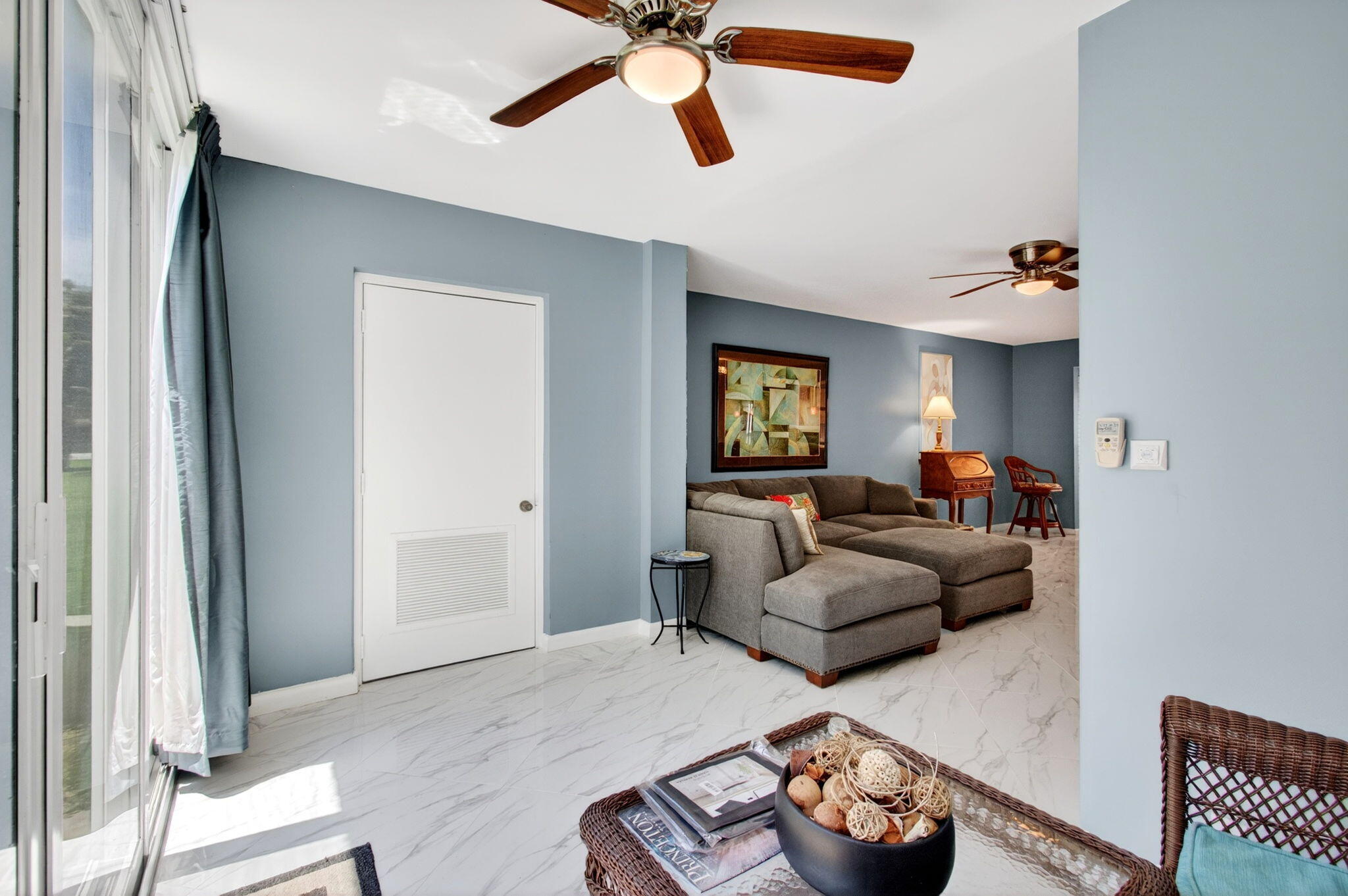 VILLAGES OF ORIOLE ABBEY CONDO - Residential