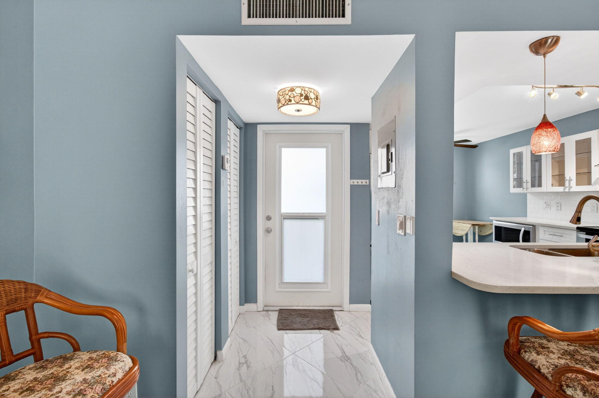 VILLAGES OF ORIOLE ABBEY CONDO - Residential