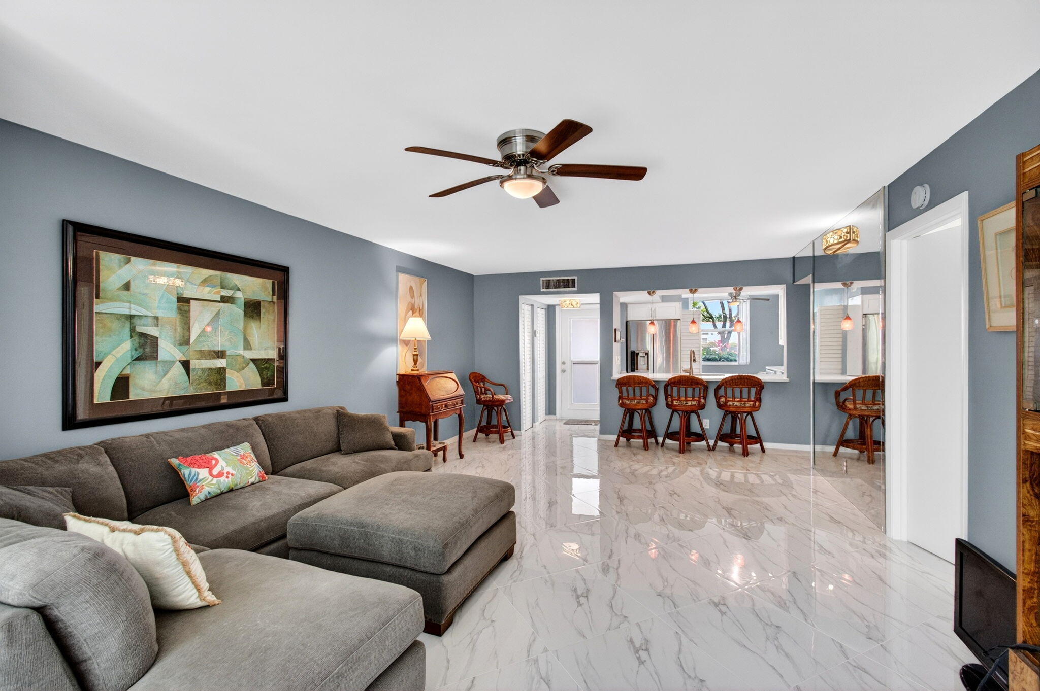 VILLAGES OF ORIOLE ABBEY CONDO - Residential