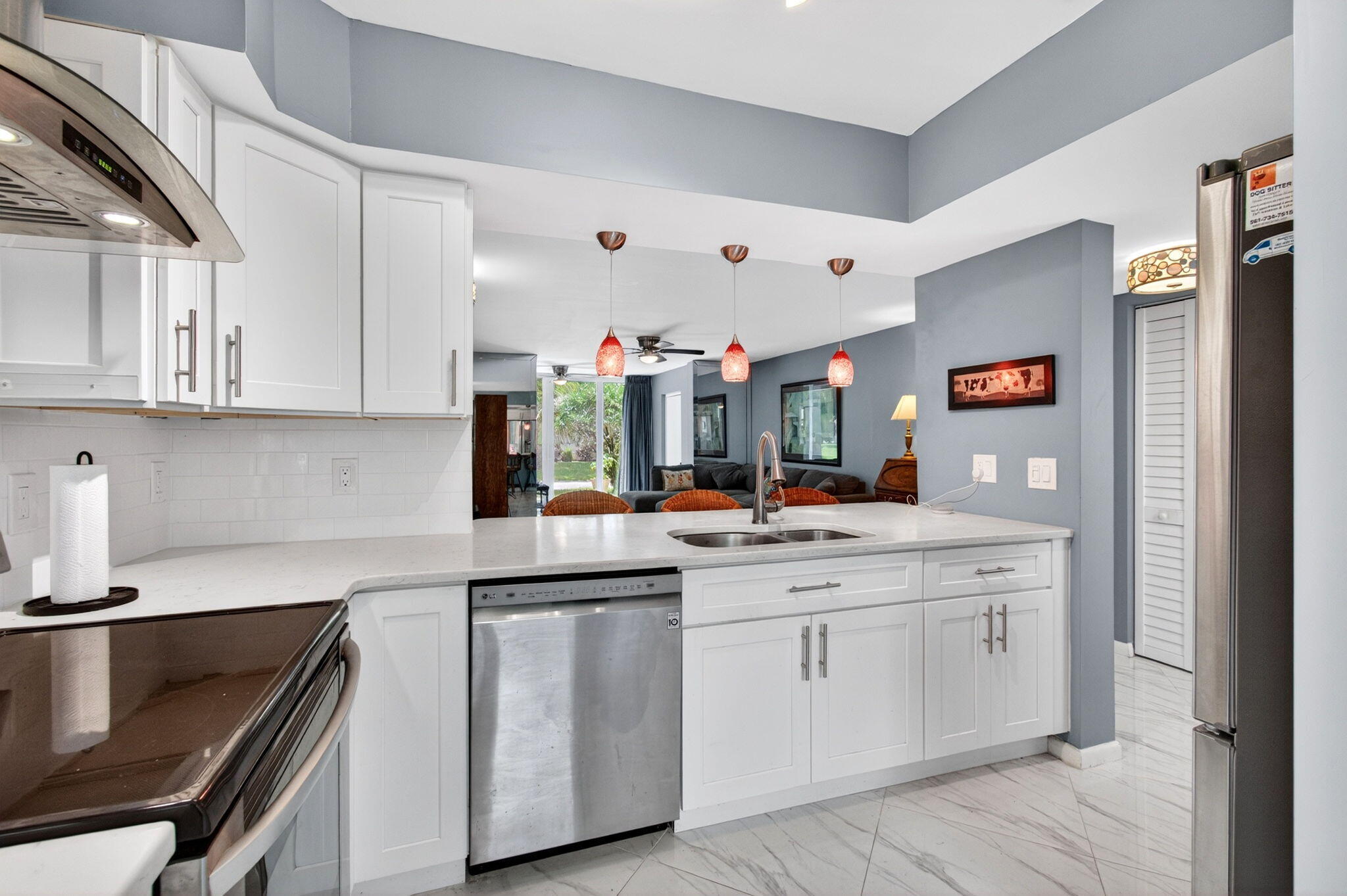 VILLAGES OF ORIOLE ABBEY CONDO - Residential