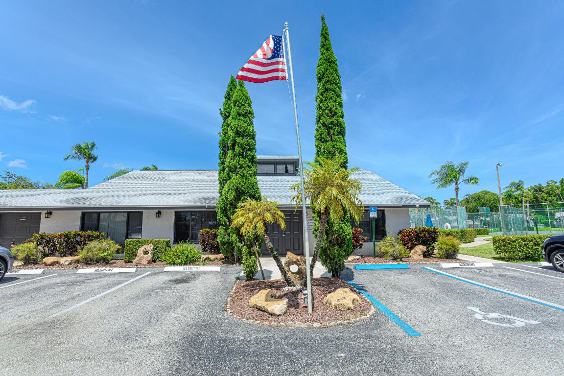 Summit Trail - Residential