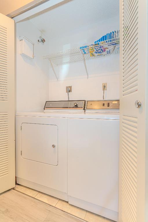 Summit Trail - Residential