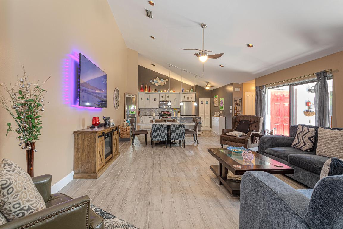 Summit Trail - Residential