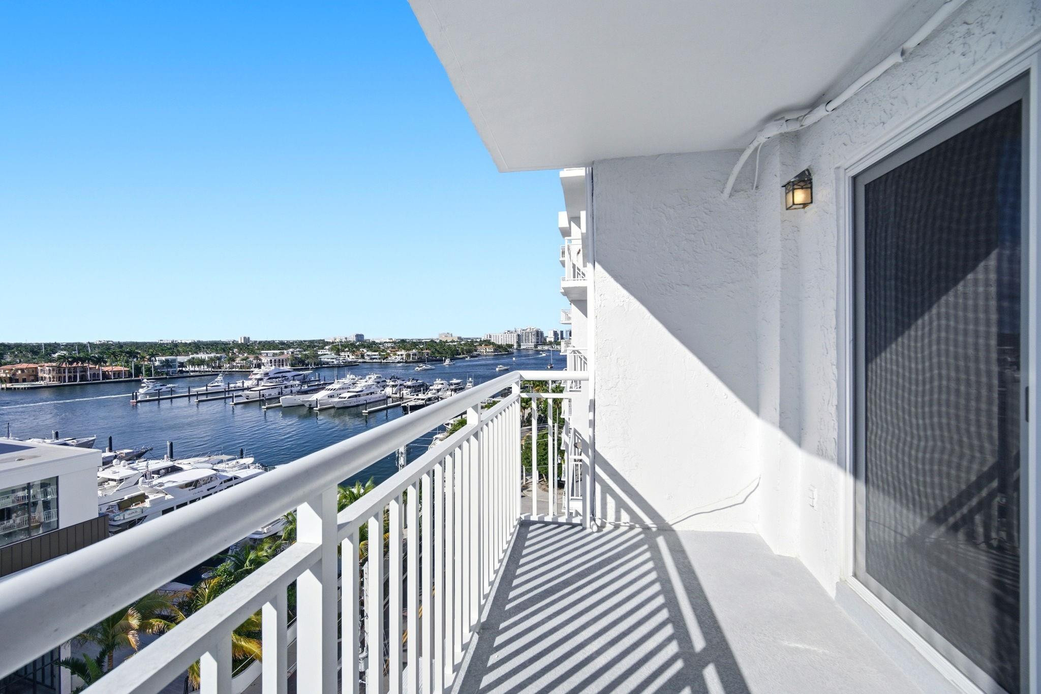 200 S Birch Road 906