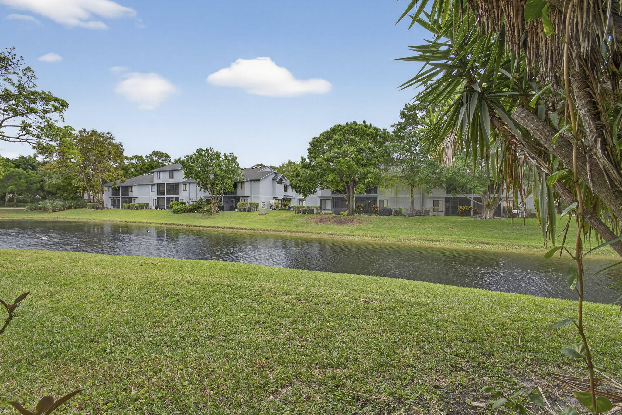 CROSSWINDS AT RIVER BRIDGE CONDO - Residential