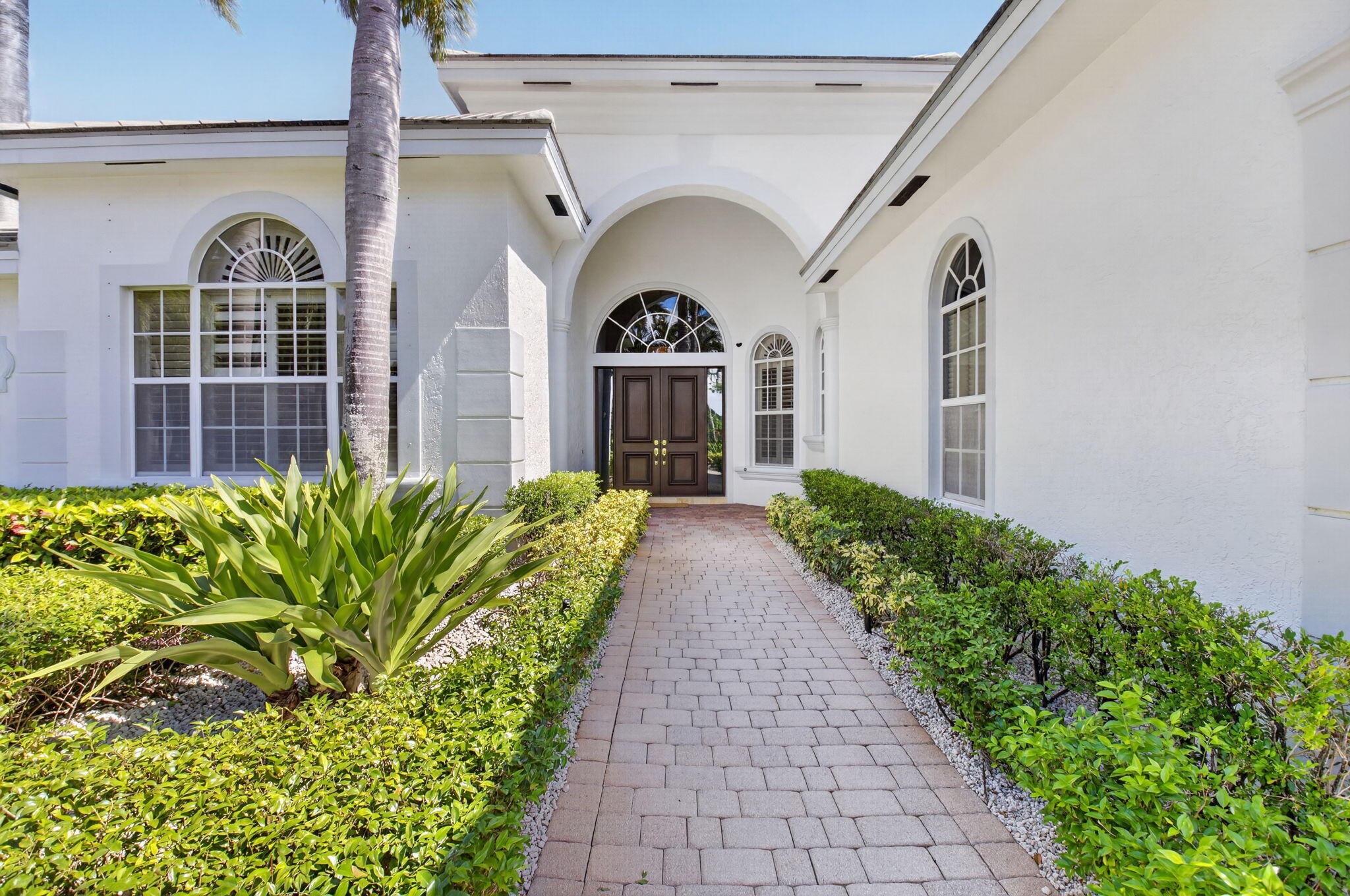 6718 ROYAL ORCHID Circle
