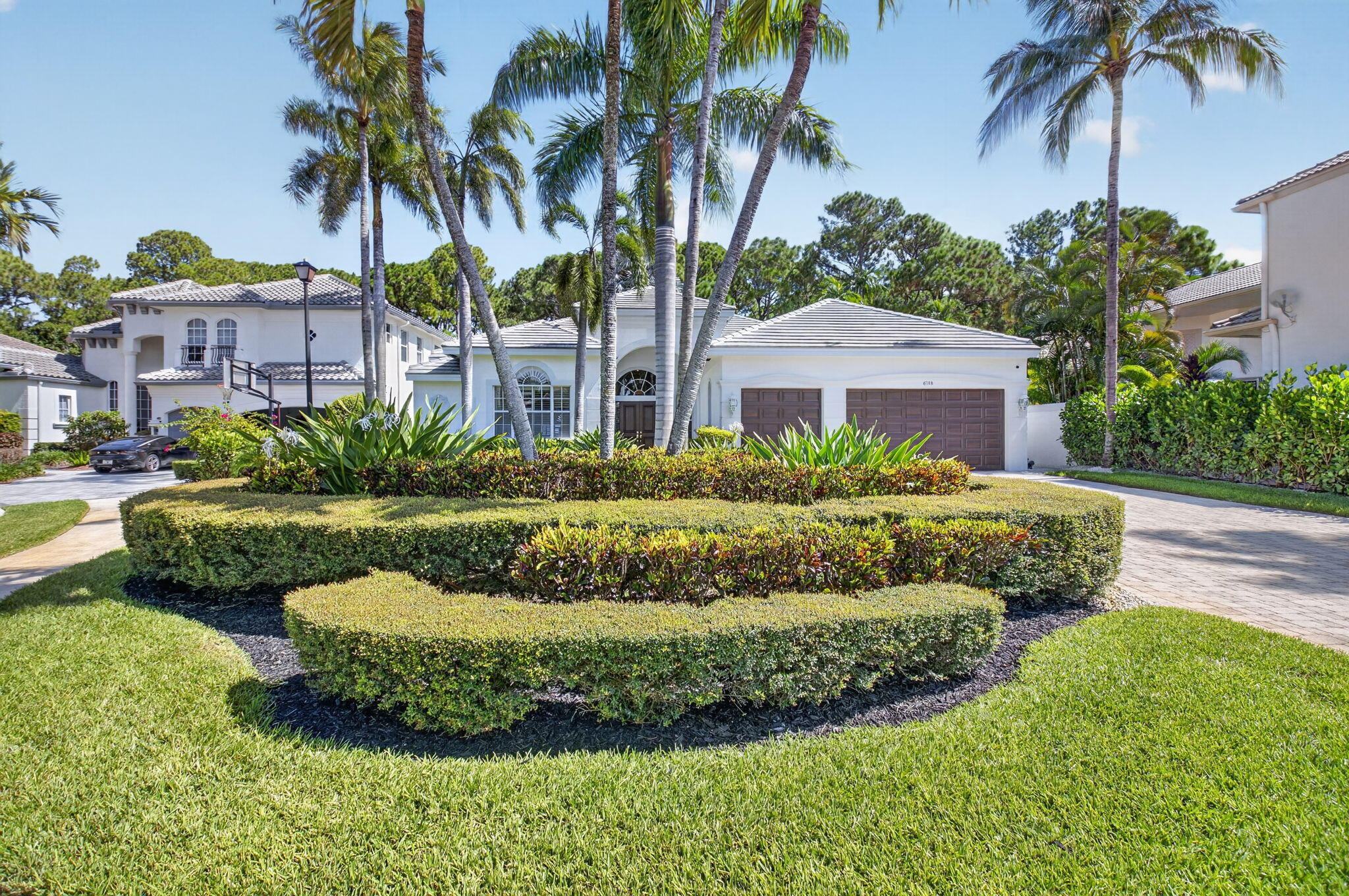 6718 ROYAL ORCHID Circle