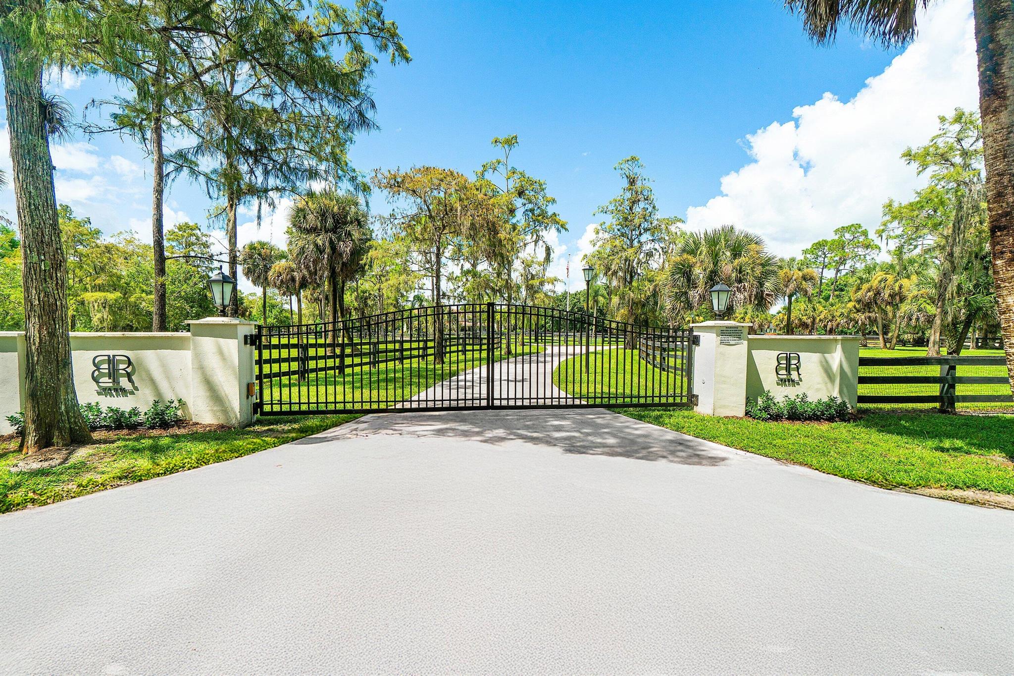 View photos, virtual tours, details... 2317 Fawn Drive