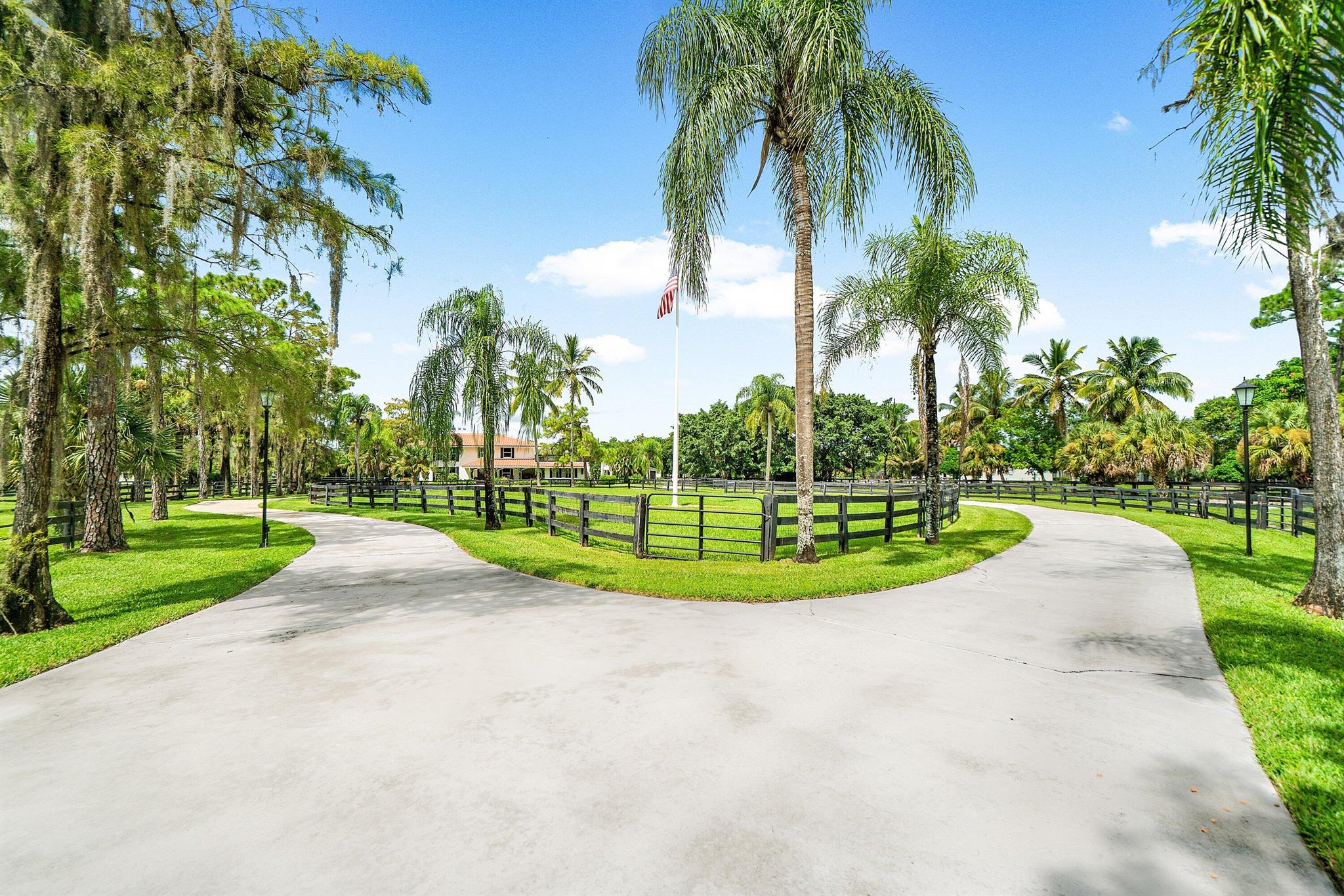 DEER RUN - Residential