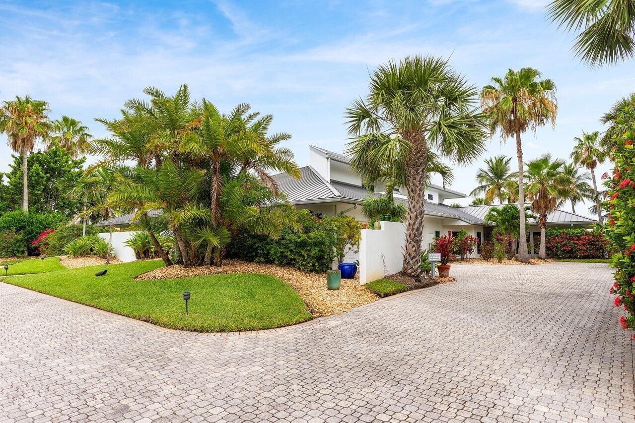 SAILFISH POINT - Residential