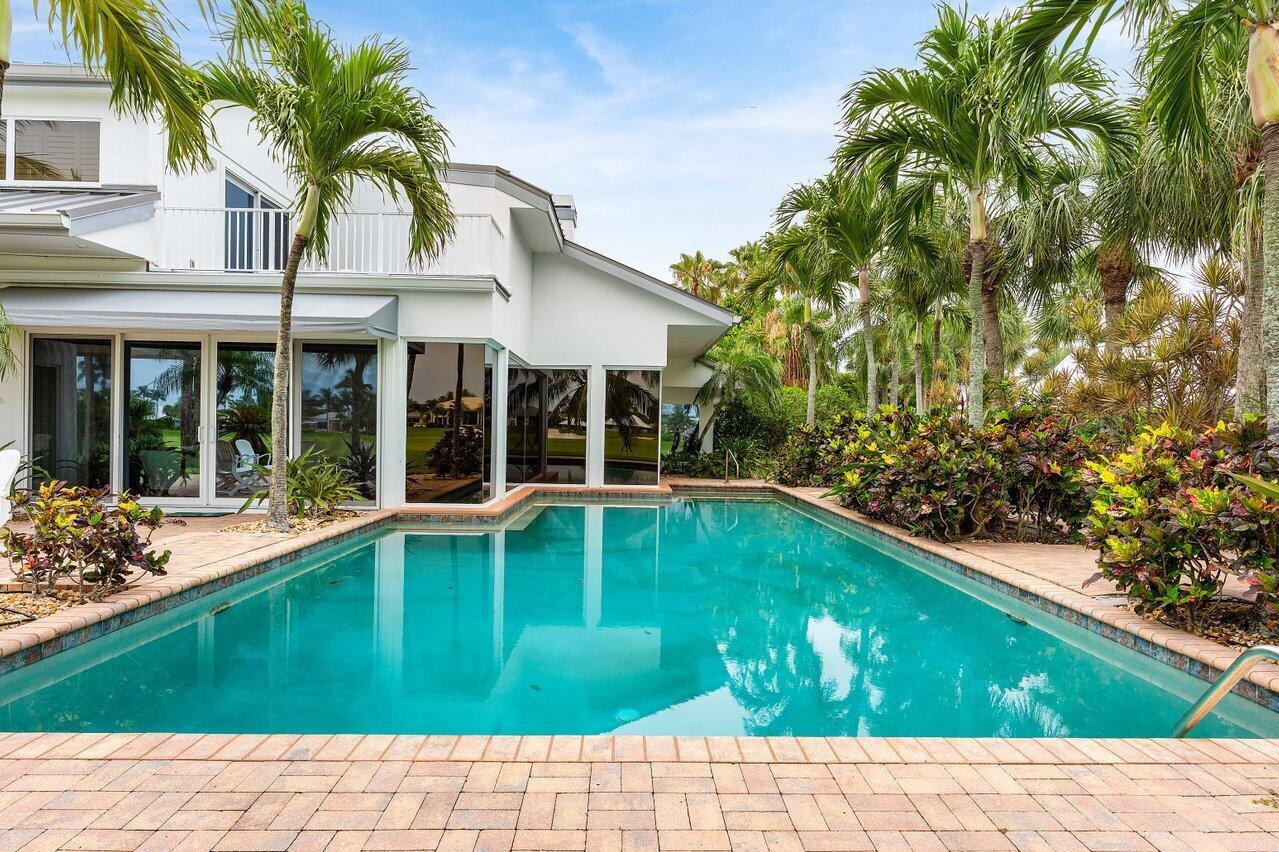 SAILFISH POINT - Residential