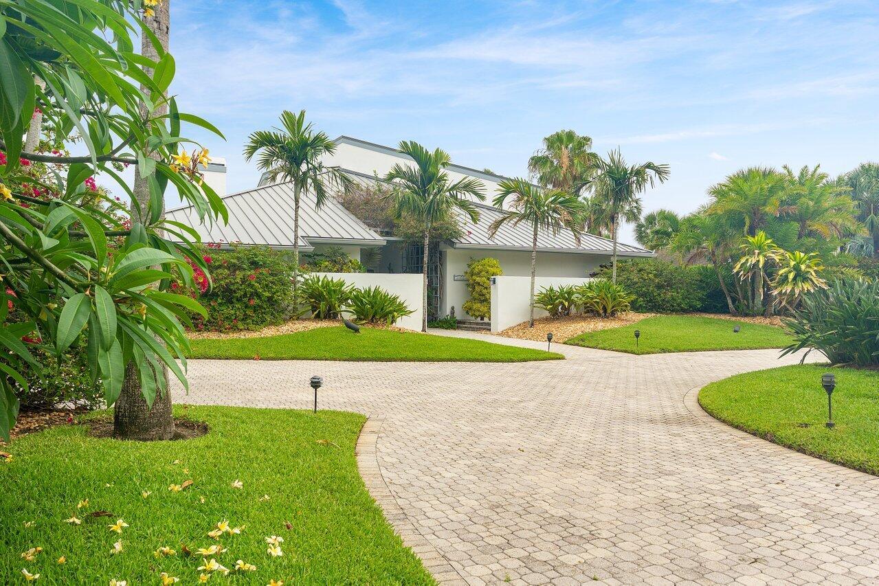 SAILFISH POINT - Residential
