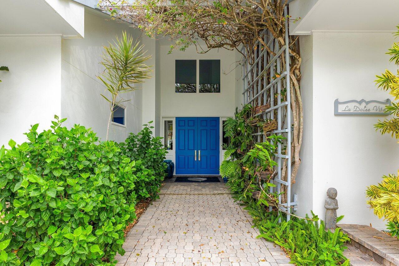 SAILFISH POINT - Residential