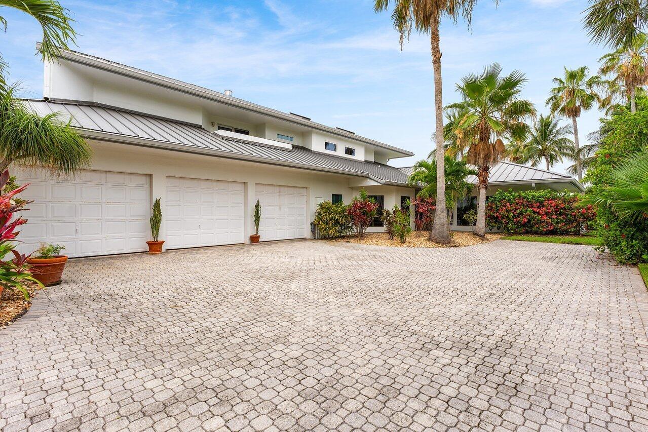 SAILFISH POINT - Residential