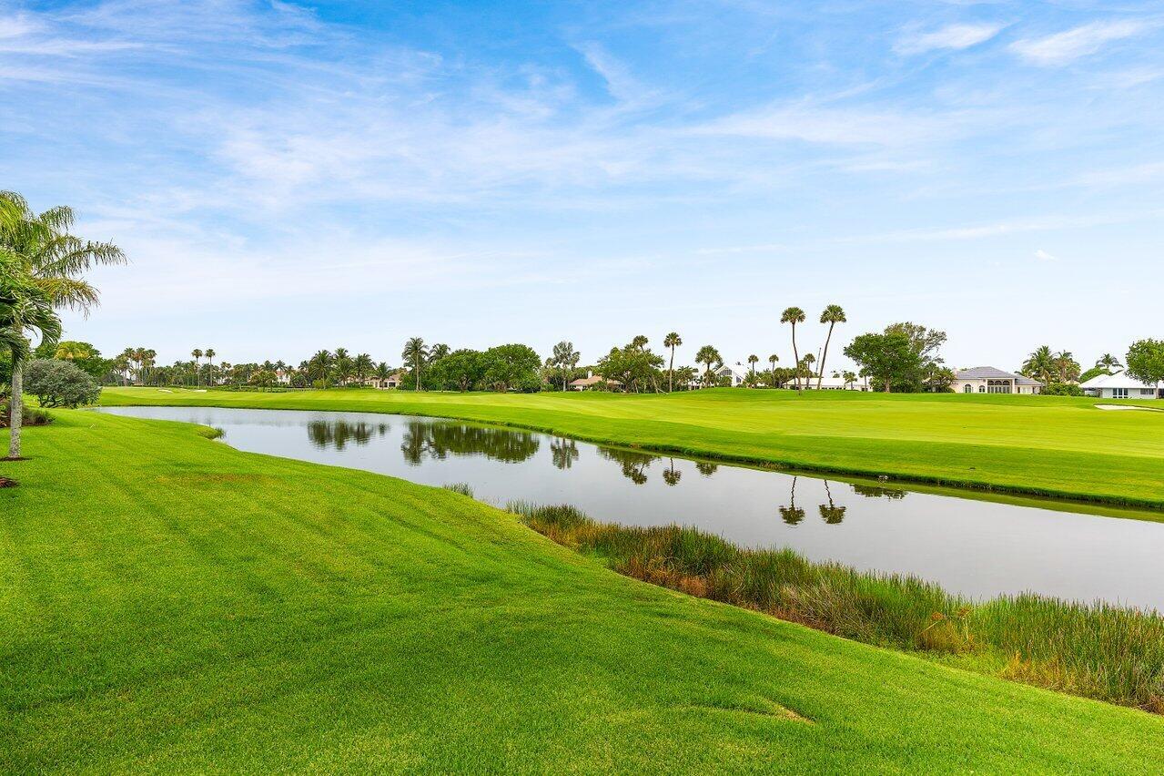 SAILFISH POINT - Residential