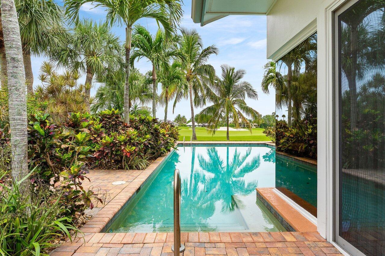 SAILFISH POINT - Residential