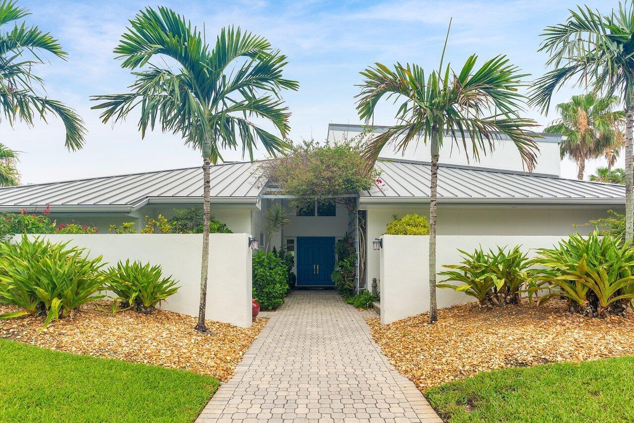 SAILFISH POINT - Residential