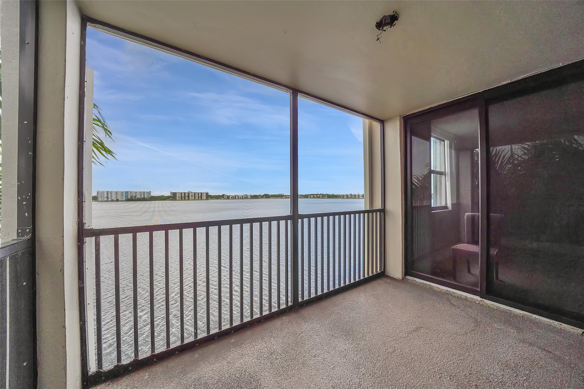 Lake Emerald - Residential