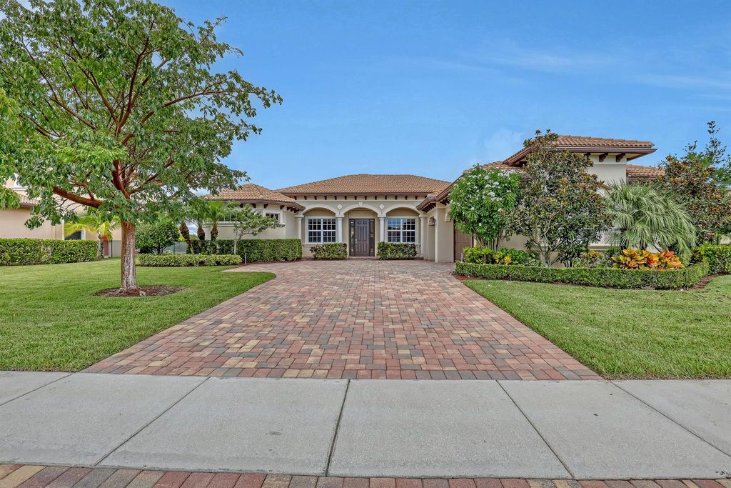 Photo of 116 Steeple Circle, Jupiter, FL 33458 (MLS # R10921672)