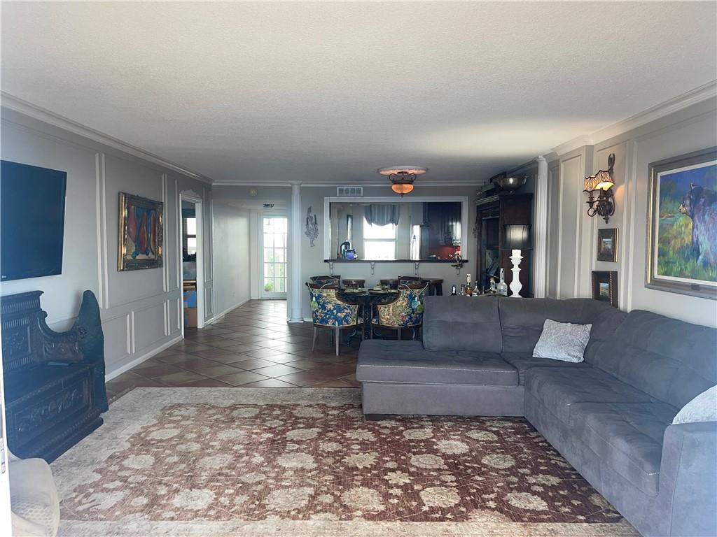 Everglades House Condo - Residential