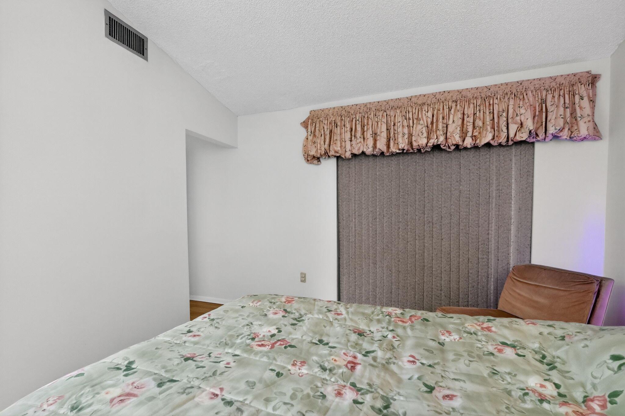 THE MOORS SEC 1 - Residential