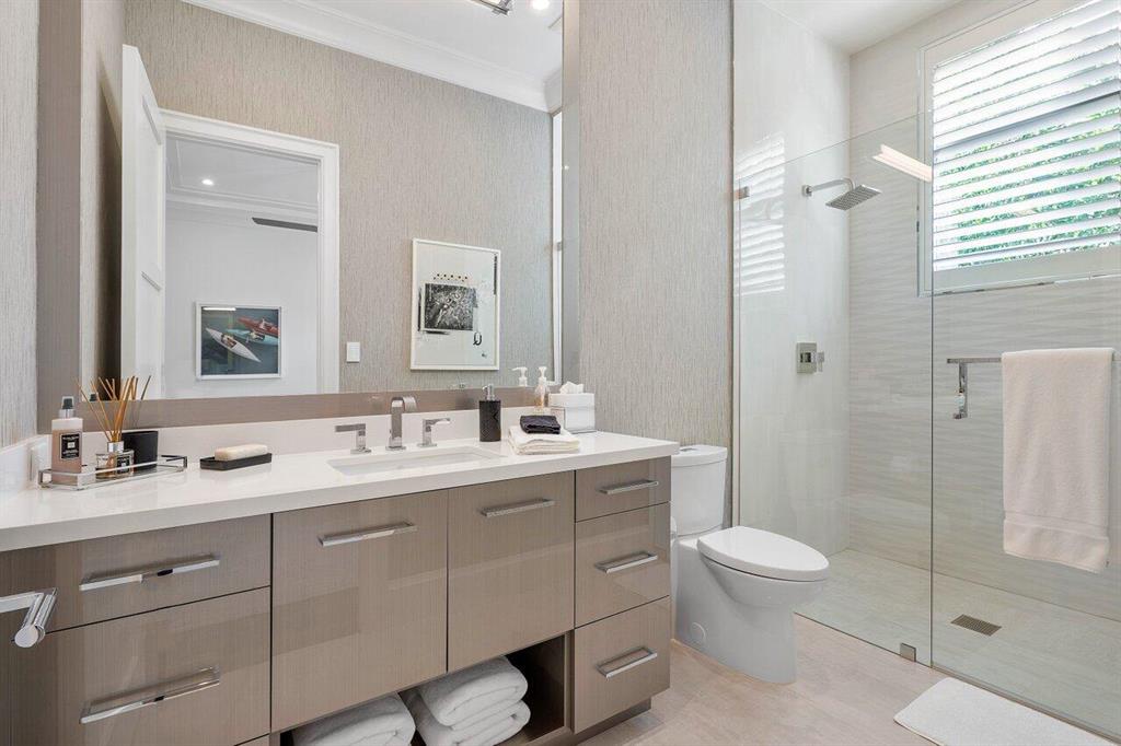 ROYAL PALM YACHT & COUNTR - Residential