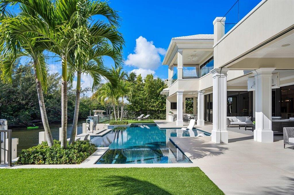 ROYAL PALM YACHT & COUNTR - Residential