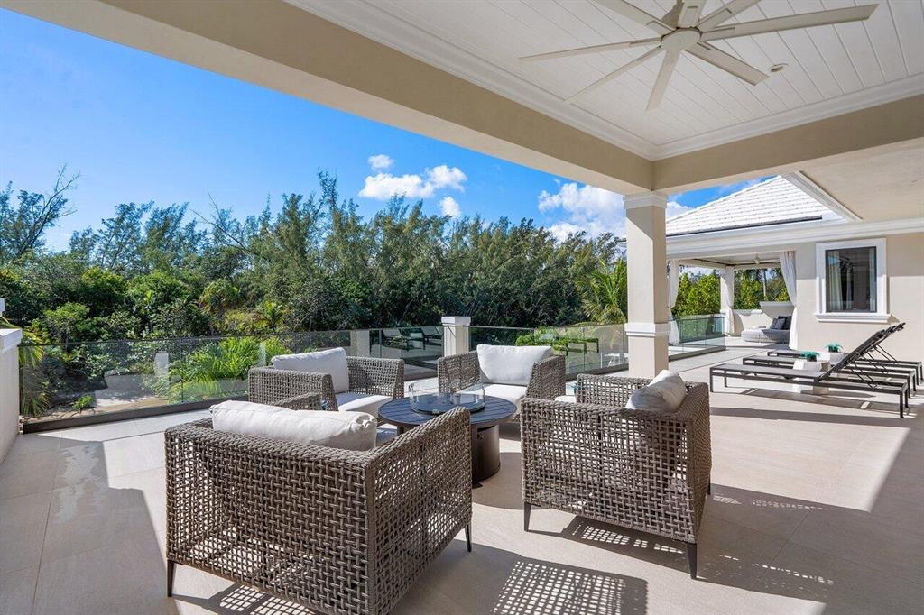 ROYAL PALM YACHT & COUNTR - Residential