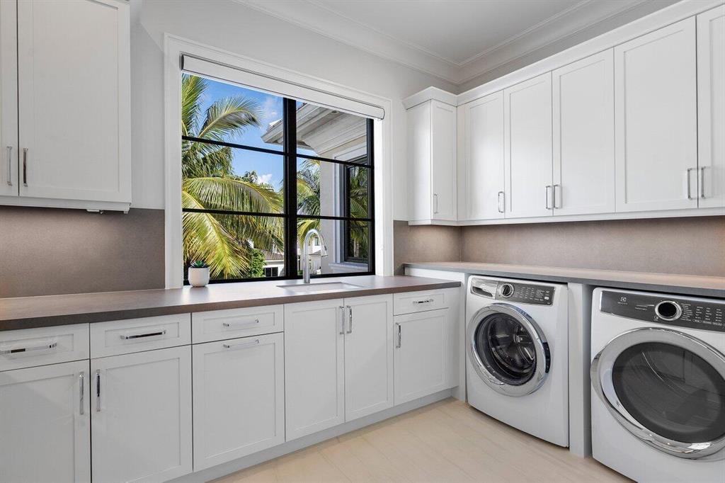 ROYAL PALM YACHT & COUNTR - Residential