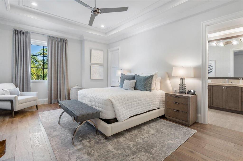 ROYAL PALM YACHT & COUNTR - Residential