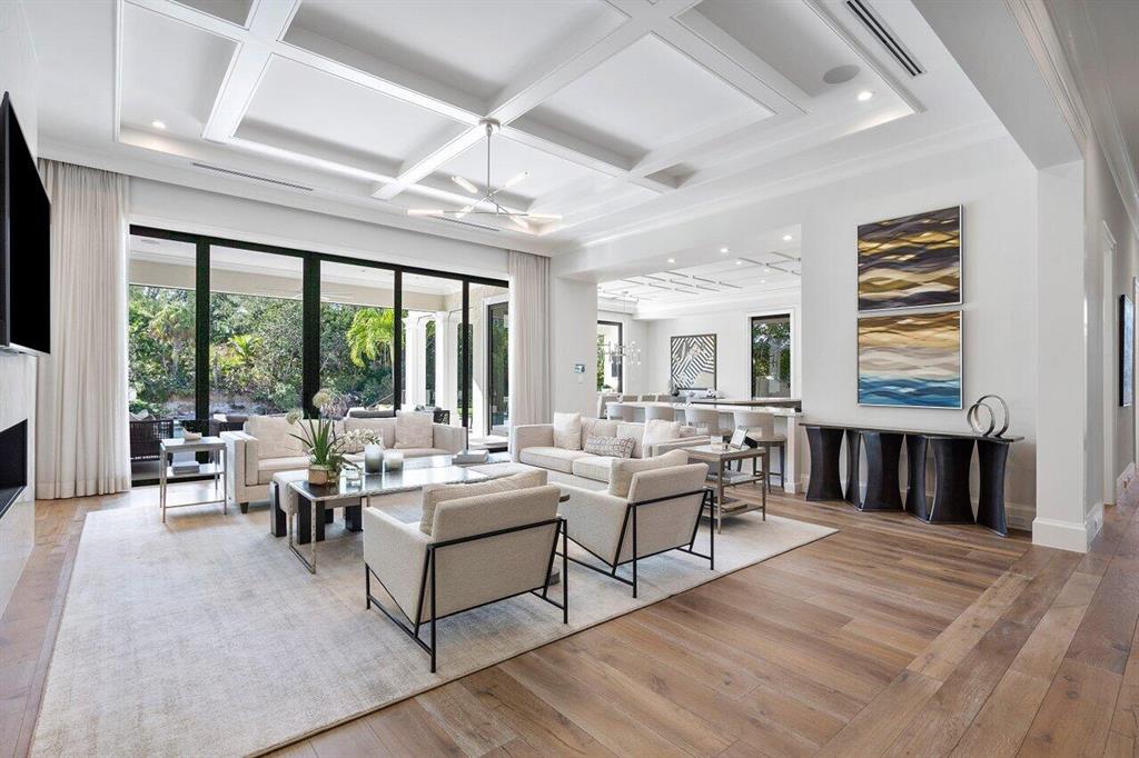 ROYAL PALM YACHT & COUNTR - Residential