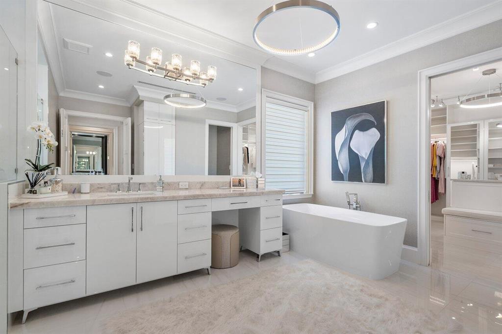 ROYAL PALM YACHT & COUNTR - Residential